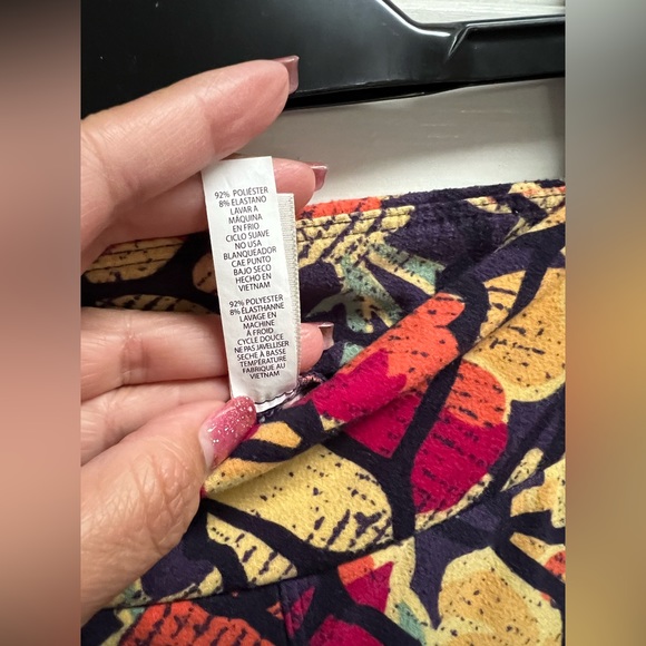 LULAROE Leggings EUC (Excellent Used Condition). One Size - Picture 8 of 8